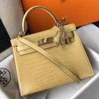 Hermes Kelly 25cm Handmade Bag In Jaune Poussin Embossed Crocodile Leather Hermes Kelly 25cm Handmade Bag In Jaune Poussin Embossed Crocodile Leather