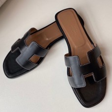 Hermes Oran Slide Sandals In Black Swift Calfskin Hermes Oran Slide Sandals In Black Swift Calfskin