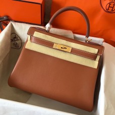 Hermes Kelly Retourne 28 Handmade Bag In Gold Swift Calfskin Hermes Kelly Retourne 28 Handmade Bag In Gold Swift Calfskin