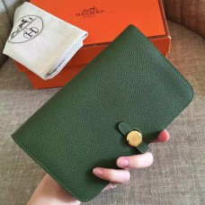 Hermes Dogon Duo Wallet In Green Clemence Leather Hermes Dogon Duo Wallet In Green Clemence Leather
