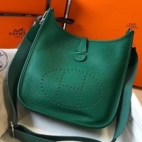 Hermes Evelyne III 29 PM Bag In Vert Vertigo Clemence Leather Hermes Evelyne III 29 PM Bag In Vert Vertigo Clemence Leather