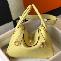 Hermes Lindy 26cm Bag In Jaune Poussin Clemence Leather GHW Hermes Lindy 26cm Bag In Jaune Poussin Clemence Leather GHW