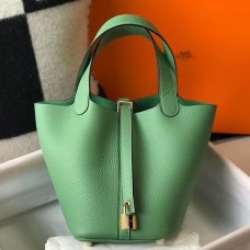Hermes Picotin Lock 18 Bag In Vert Criquet Clemence Leather Hermes Picotin Lock 18 Bag In Vert Criquet Clemence Leather