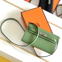 Hermes Kelly Classique To Go Wallet In Vert Criquet Epsom Calfskin Hermes Kelly Classique To Go Wallet In Vert Criquet Epsom Calfskin