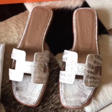Hermes Oran Sandals In Himalaya Matt Niloticus Crocodile Hermes Oran Sandals In Himalaya Matt Niloticus Crocodile