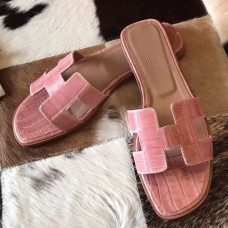 Hermes Oran Sandals In Pink Shiny Niloticus Crocodile Hermes Oran Sandals In Pink Shiny Niloticus Crocodile